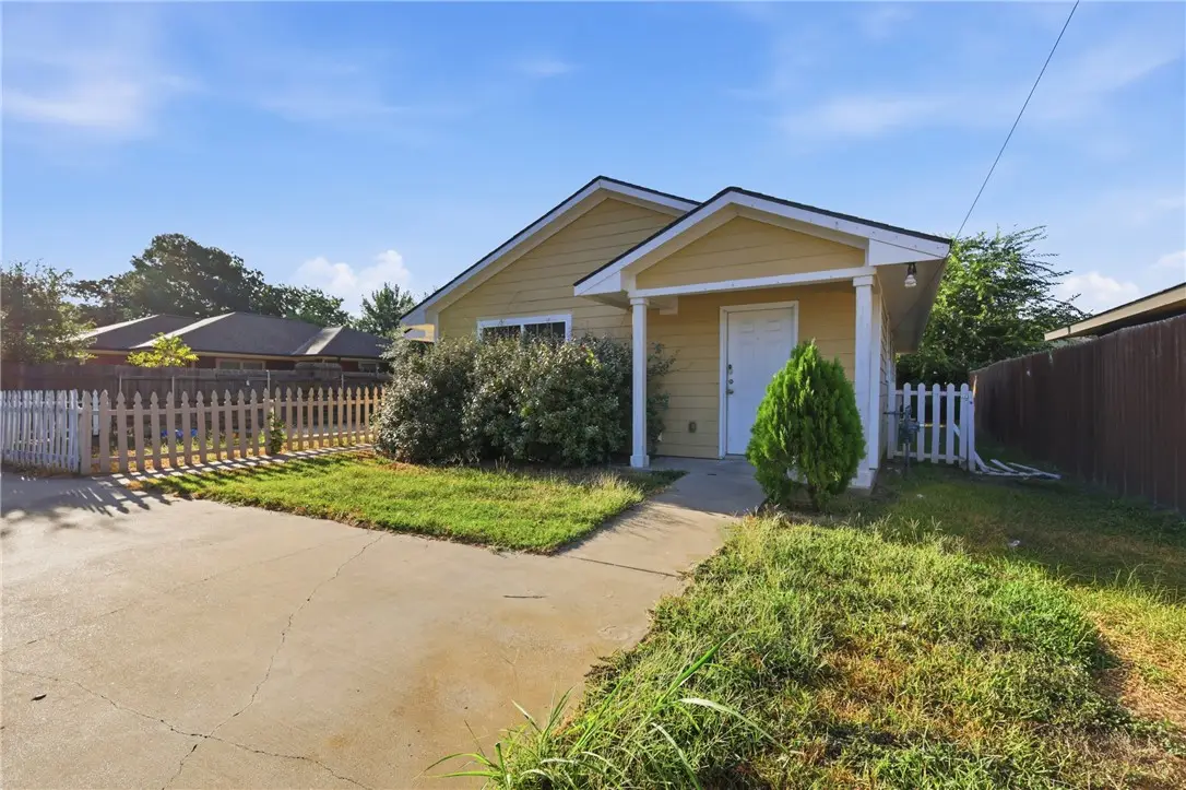 1511 W 28th St, Bryan, TX 77803 - #1