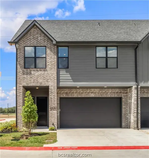 2918 Shepherd #1301, College Station, TX 77840