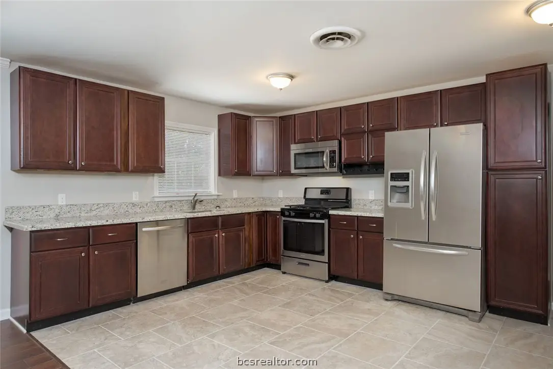 906 Lazy Lane, Bryan, TX 77802 - #1