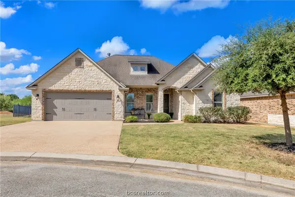 4671 Stonecrest Court S, Bryan, TX 77808