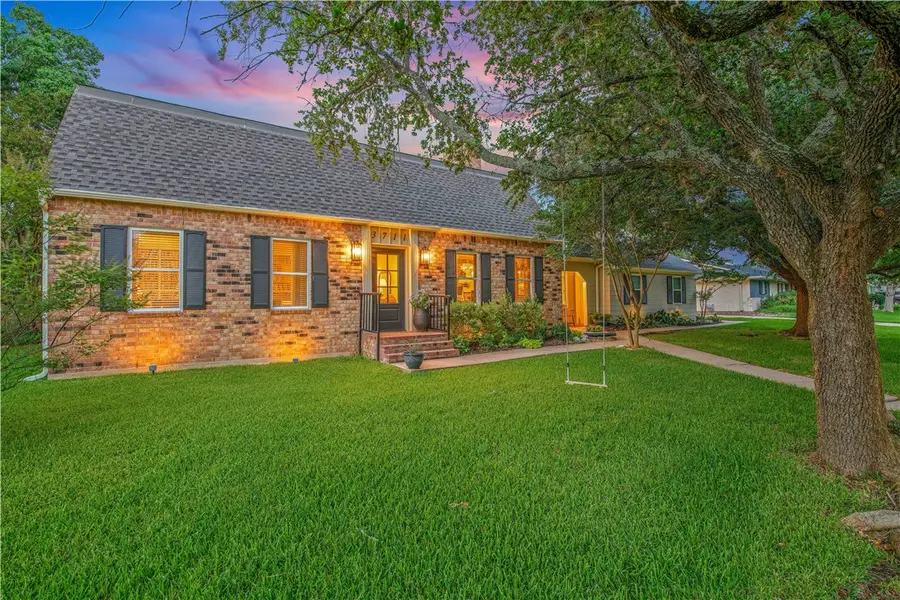 3711 Sunnybrook Lane, Bryan, TX 77802 - #3