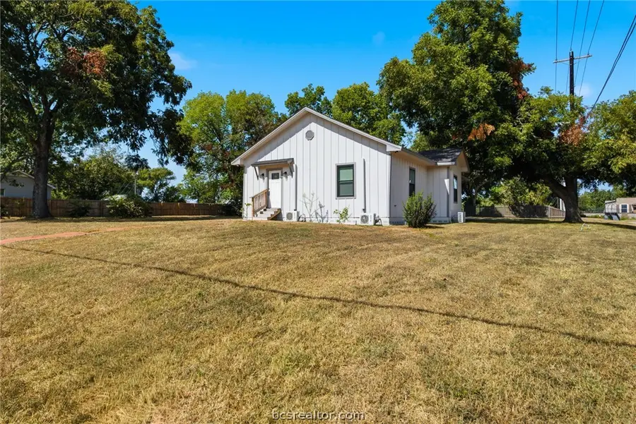 808 N Washington Avenue, Bryan, TX 77803 - #2