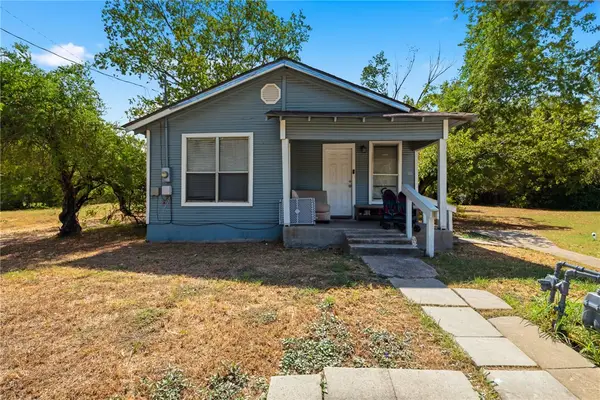 709 E Martin Luther King Jr Street, Bryan, TX 77803