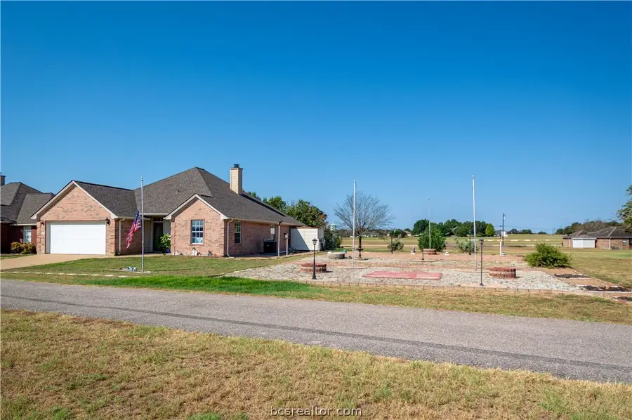 173 Patio Loop, Hilltop Lakes, TX 77871 - #2