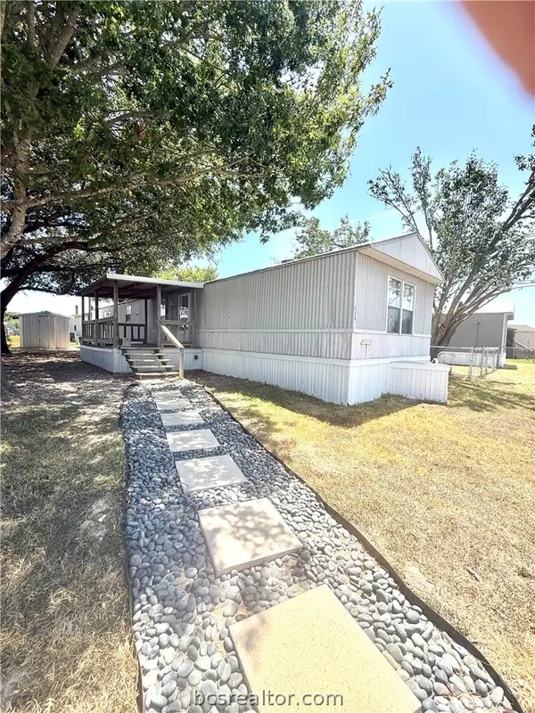 186 Ridgeway Drive, College Station, TX 77845