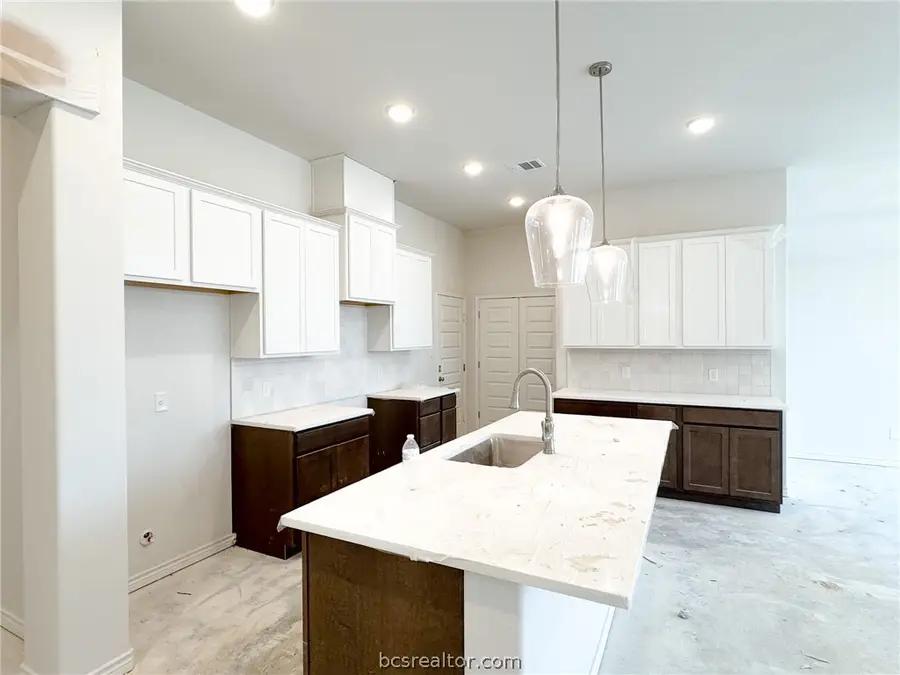 3241 Wesley Loop, Bryan, TX 77808 - #3