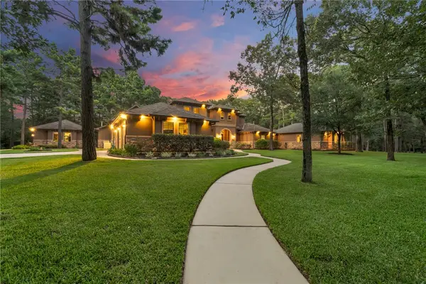 10195 Crown Oaks Blvd Boulevard, Montgomery, TX 77316