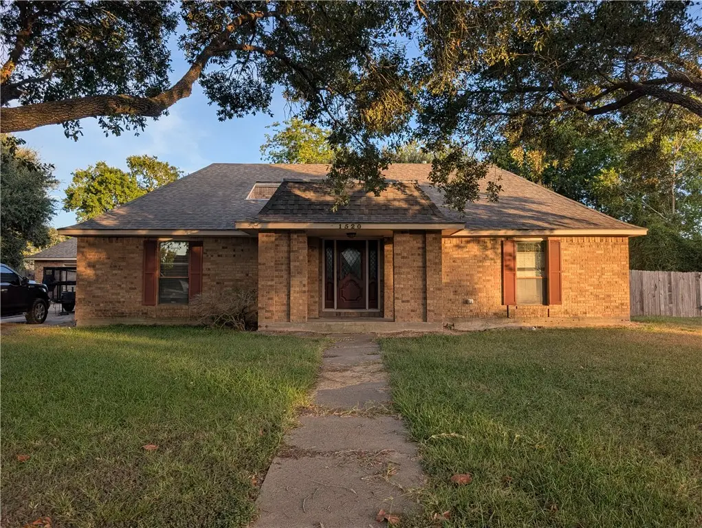 1520 Sycamore Street, Navasota, TX 77868 - #1