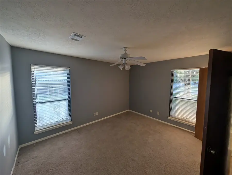 1520 Sycamore Street, Navasota, TX 77868 - #3
