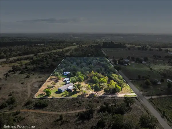 9556 W Henry Prairie Road, Hearne, TX 77859