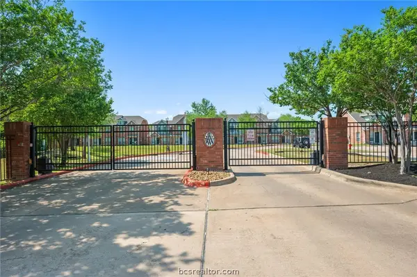 1001 Krenek Tap #1504, College Station, TX 77840