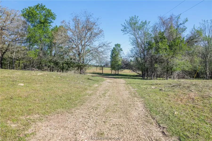 2313 E Us Highway 79, Rockdale, TX 76567 - #2