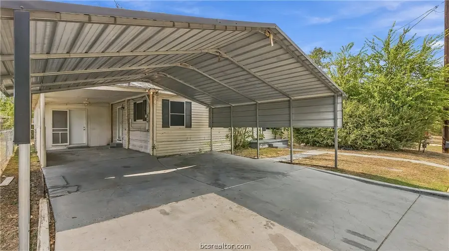 607 W 16th Street, College Station, TX 77845 - #2