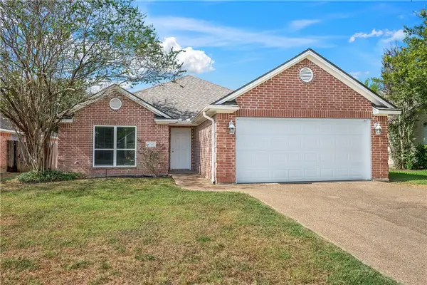 3746 Essen Loop, College Station, TX 77845