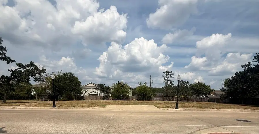 3907 College Main, Bryan, TX 77801 - #2