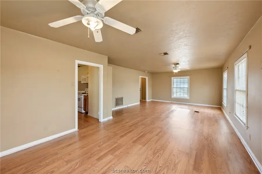 810 Main Street, Hempstead, TX 77445 - #3