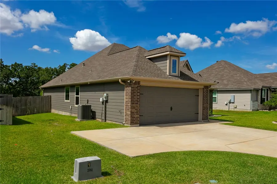 1458 Kingsgate Drive, Bryan, TX 77807 - #2