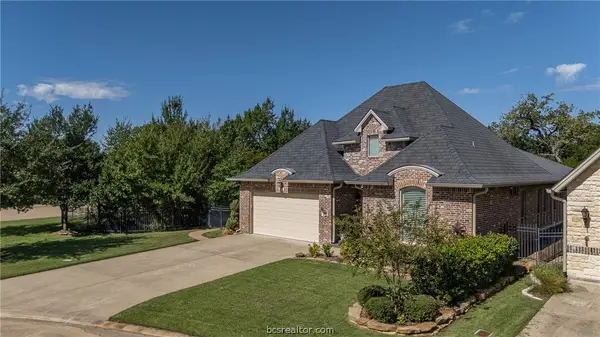 5172 Stonewater Loop, College Station, TX 77845