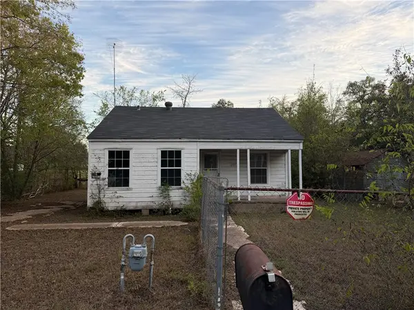 1207 South Drive, Bryan, TX 77803