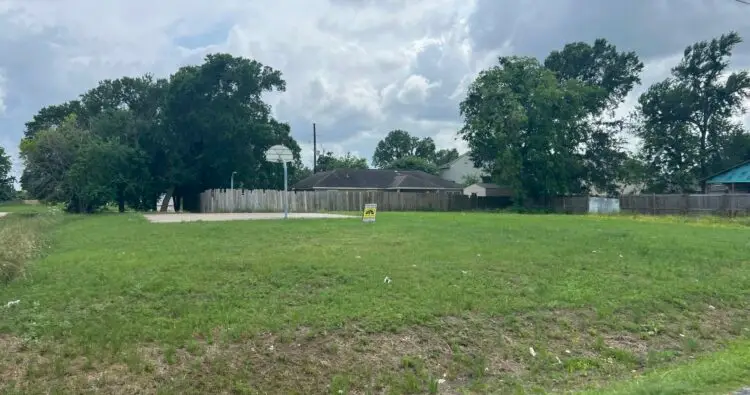 701 W Virginia Street, Navasota, TX 77868 - #1