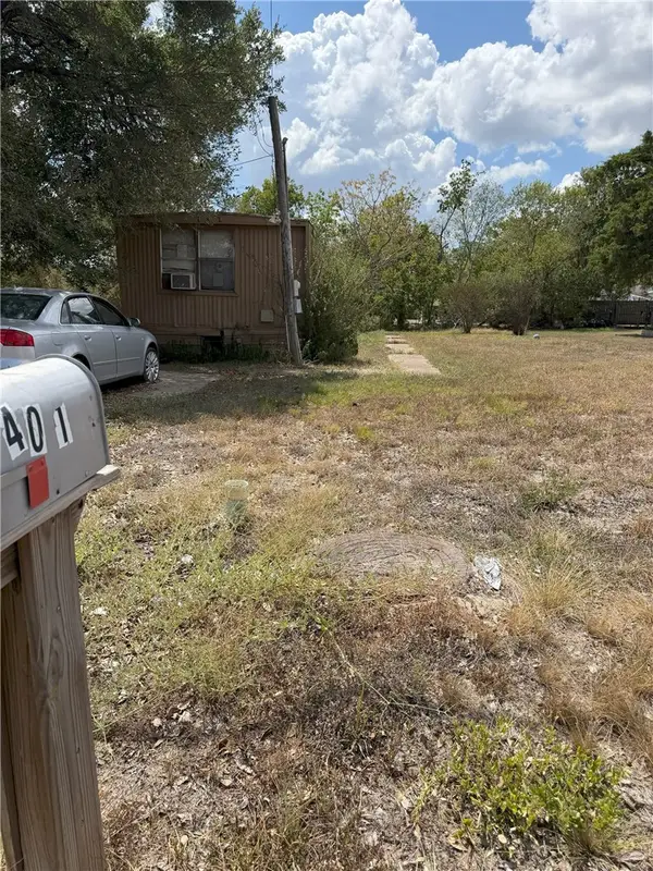 401 Legion Court, Bryan, TX 77803