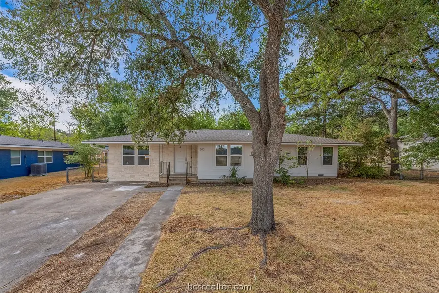 203 Dunn Street, Bryan, TX 77801 - #2