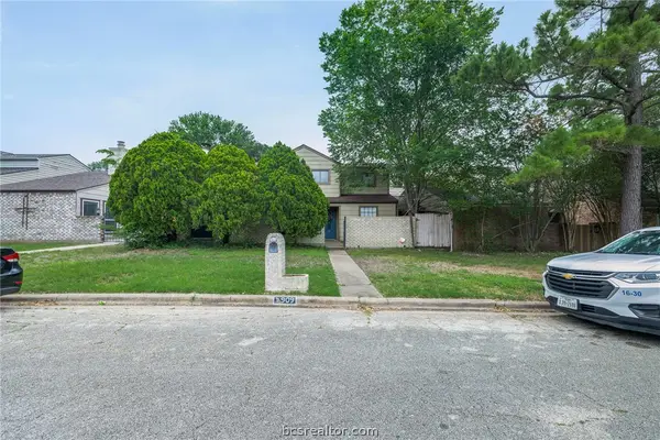 909 Westview Street, Bryan, TX 77802
