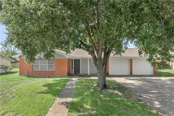 309 Borderbrook Drive, Bryan, TX 77801