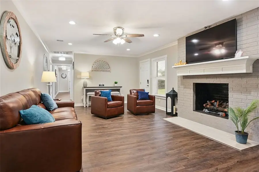 1800 Carter Creek Parkway, Bryan, TX 77802 - #3