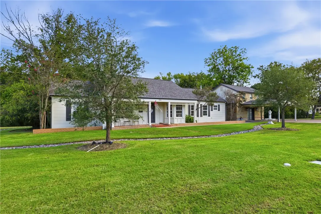 405 E Brookside Dr, Bryan, TX 77801 - #1