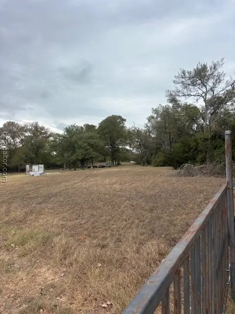 6905 Rose Hill Road, Calvert, TX 77837