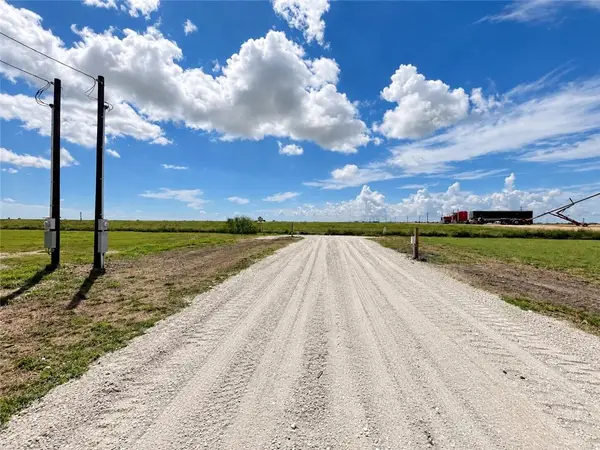 63 Coral Lane, Other, TX 77465