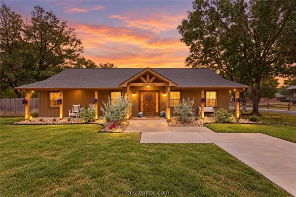 2302 Quail Run, College Station, TX 77845