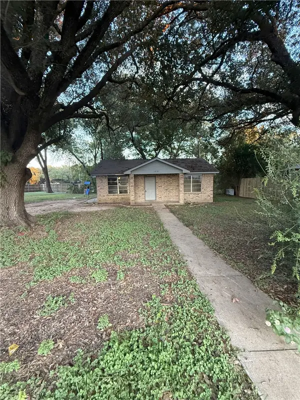 1007 N Washington Avenue, Bryan, TX 77803