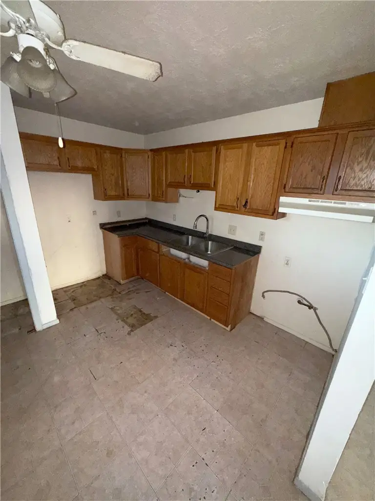 1007 N Washington Avenue, Bryan, TX 77803 - #2