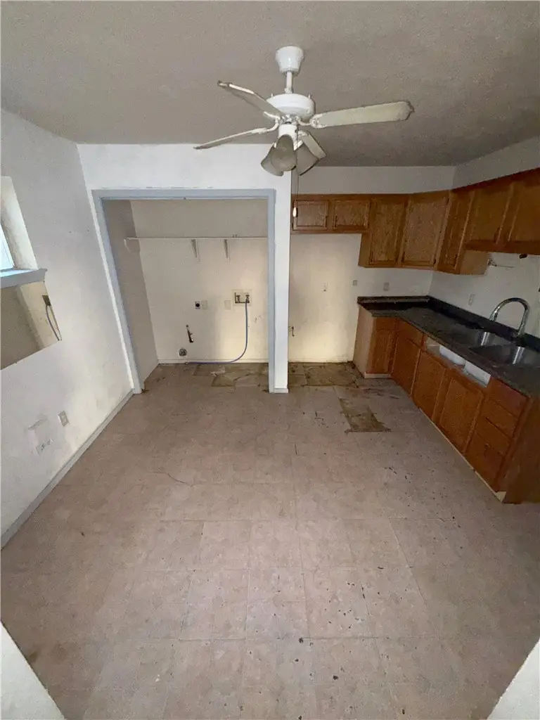 1007 N Washington Avenue, Bryan, TX 77803 - #3