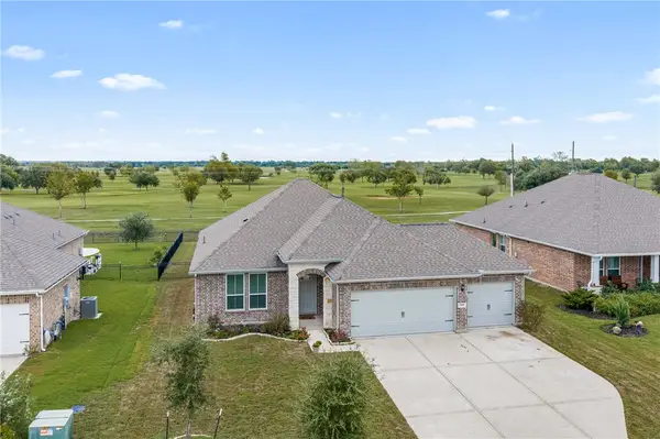 2427 Three Wood Way, Navasota, TX 77868