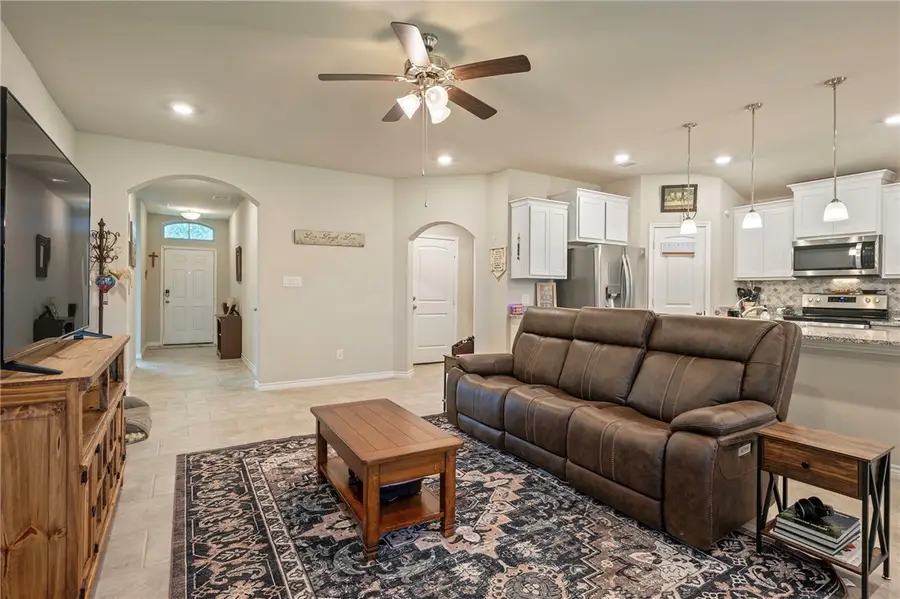 2022 Chief Street, Bryan, TX 77807 - #2