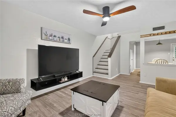 2411 De Lee Street #18, Bryan, TX 77802