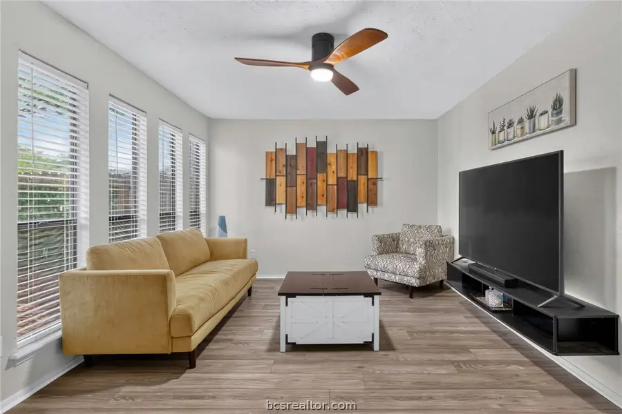2411 De Lee Street #18, Bryan, TX 77802 - #2