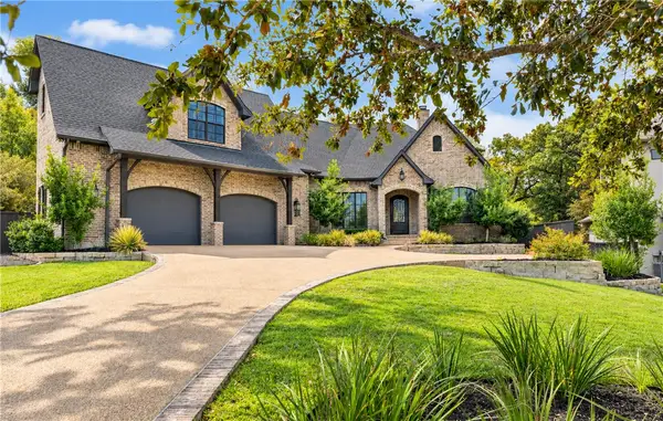 3232 Walnut Creek Court, Bryan, TX 77807