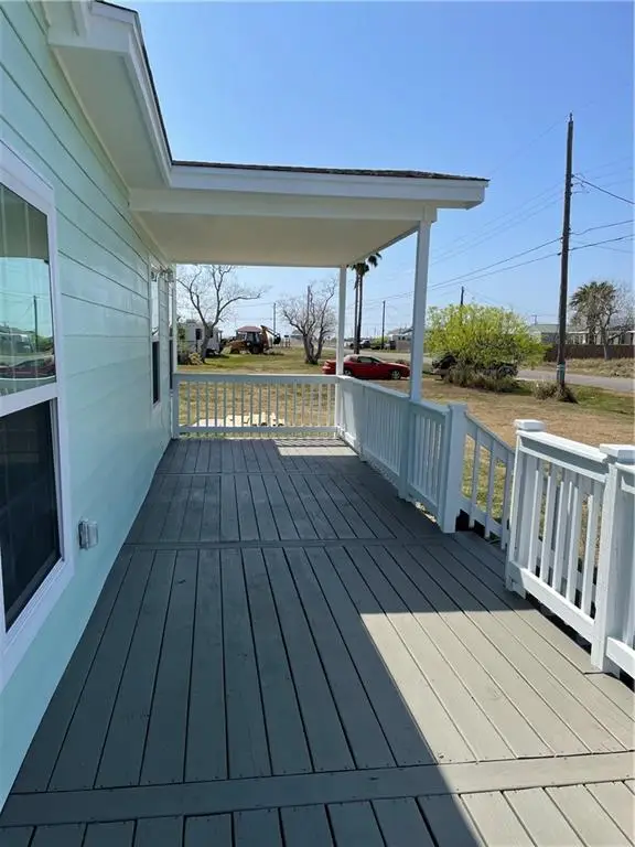 115 W Speckled Trout, Rockport, TX 78382 - #2