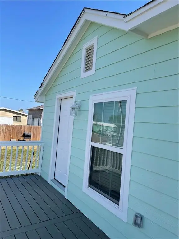 115 W Speckled Trout, Rockport, TX 78382 - #3