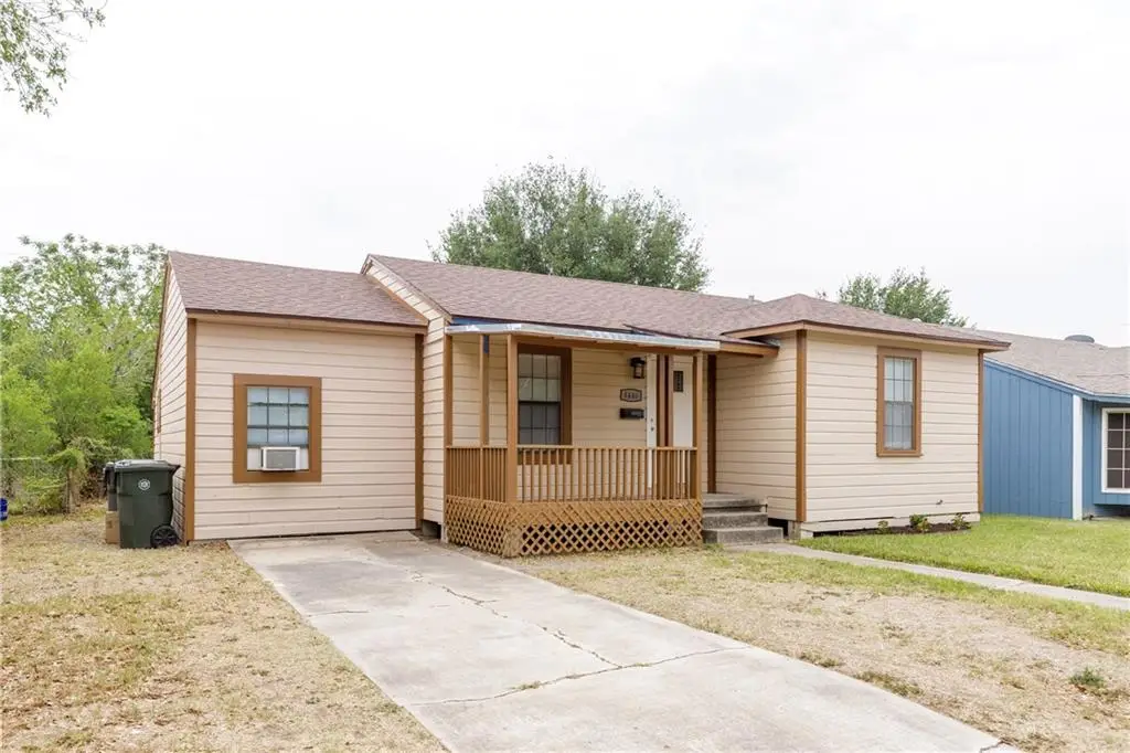 4446 Naples St, Corpus Christi, TX 78415 - Image #1
