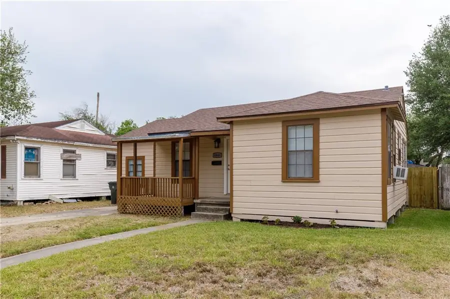 4446 Naples St, Corpus Christi, TX 78415 - Image #3