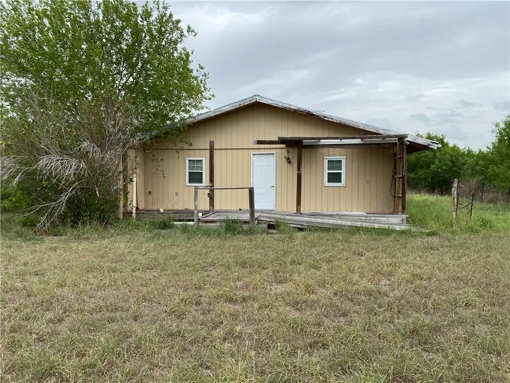 1082 S Cr 352, Robstown, TX 78380 - Image #1