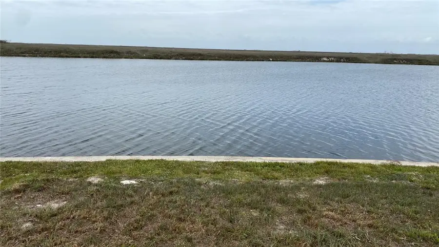 15805 El Soccorro, Corpus Christi, TX 78418 - #2