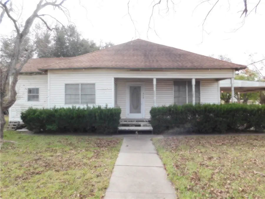 712 E 2nd Street, Alice, TX 78332 - Image #2