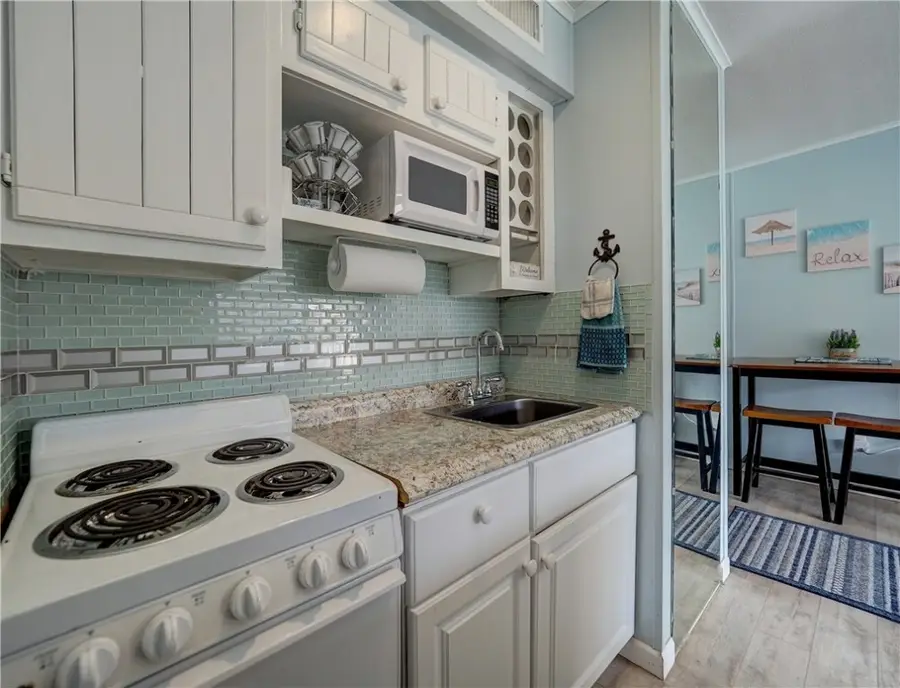 3938 Surfside Boulevard #3124, Corpus Christi, TX 78402 - Image #3