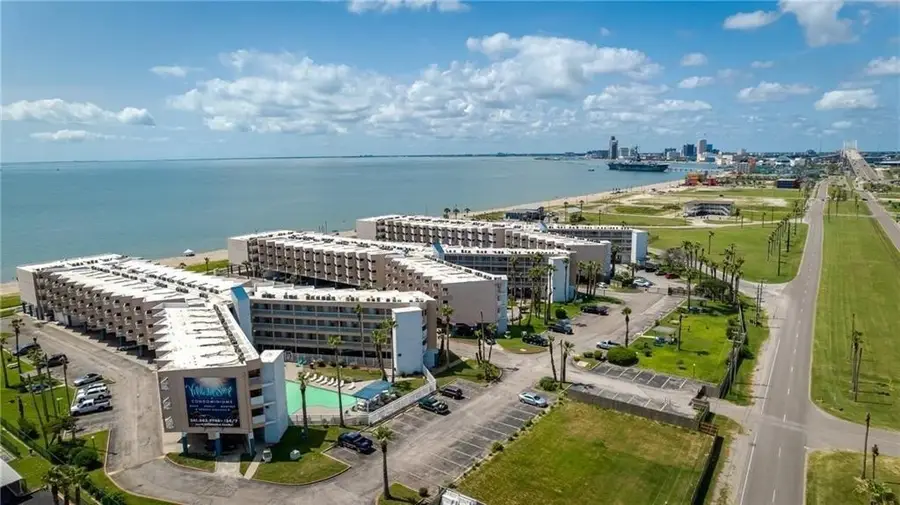 3938 Surfside Boulevard #2143, Corpus Christi, TX 78402 - Image #3